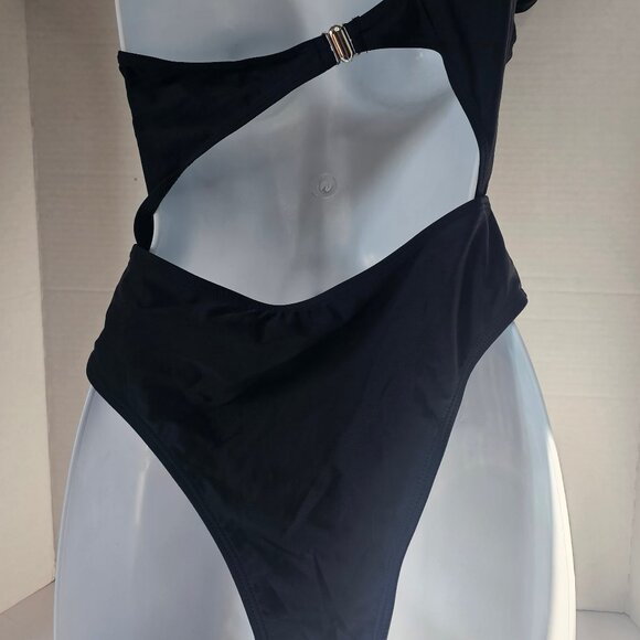 Black One Shoulder Ruffle 1 PC Clasp Back Cheeky Back SZ M - Picture 3 of 4